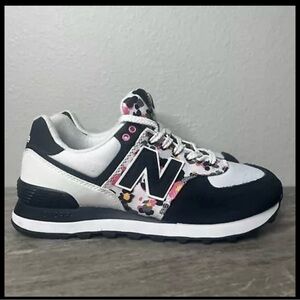 New Balance 574 Muli-Camo Trainers,White/Black- WL574WP2 Women’s Size 7.5 *Read*